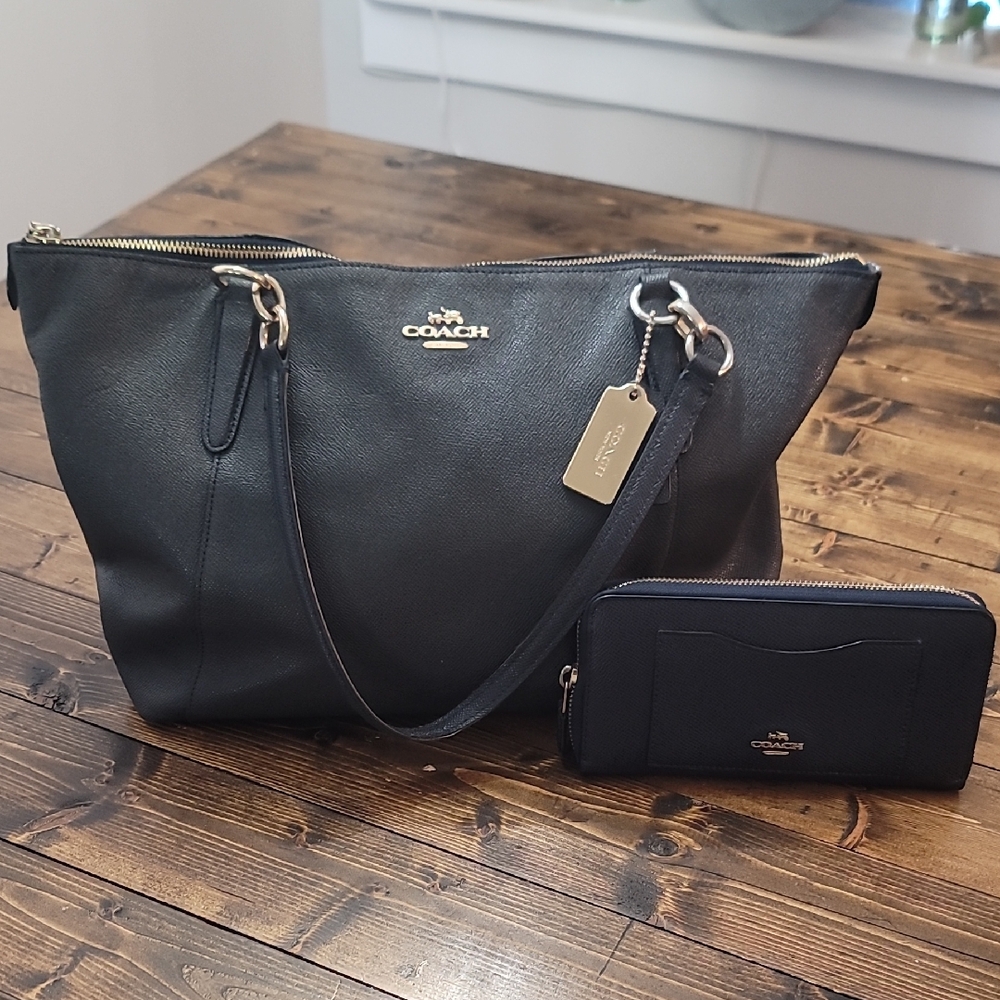 Coach Dark Navy Pebble Leather Tote and Wallet Set